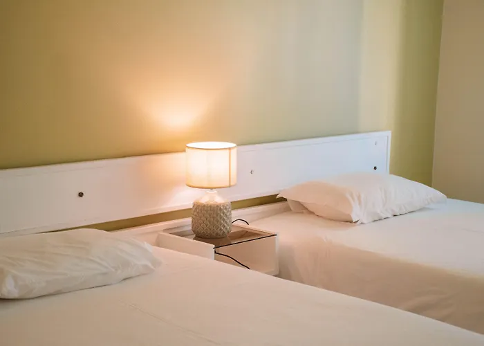Hotel perto da faculdade: Arca Nova Guest House - Caminha
